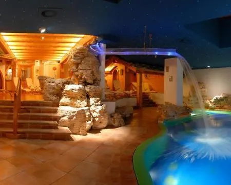 Eco Wellness Notre Maison Otel 4*
