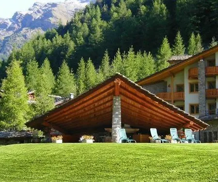 Otel Eco Wellness Notre Maison Cogne