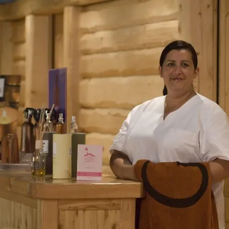 Eco Wellness Notre Maison فندق كوجن