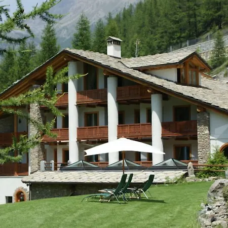 Hotel Eco Wellness Notre Maison Cogne