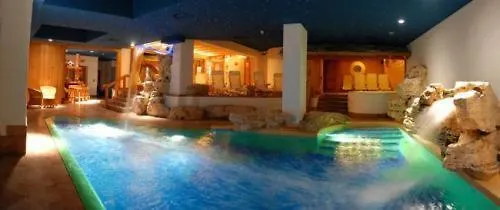 Hotel Eco Wellness Notre Maison 4*